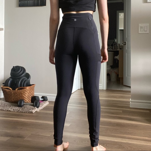 Lululemon Break a Trail 28 inch super high waisted leggings in size 0 - Picture 3 of 3